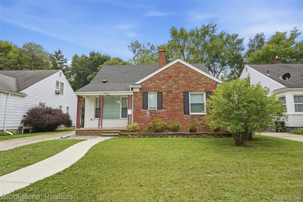 14085 Lincoln Street, Oak Park
