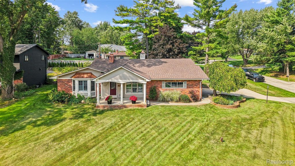 7510 Greene Haven Drive, Clarkston