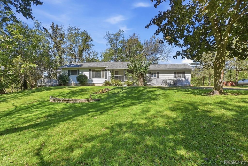 4238 Norton Road, Howell