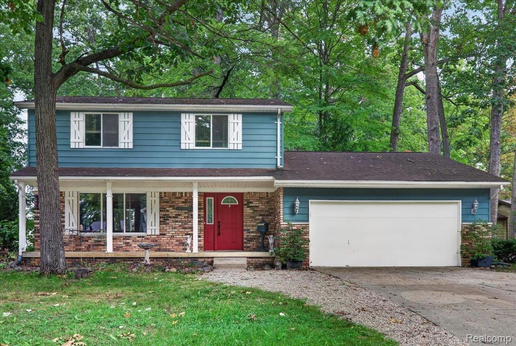 13305 Crane Ridge Drive, Fenton charter township