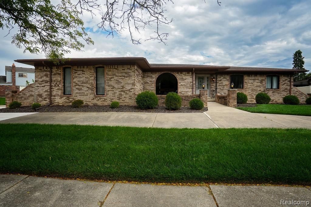 18071 Ryanwood Drive, Riverview