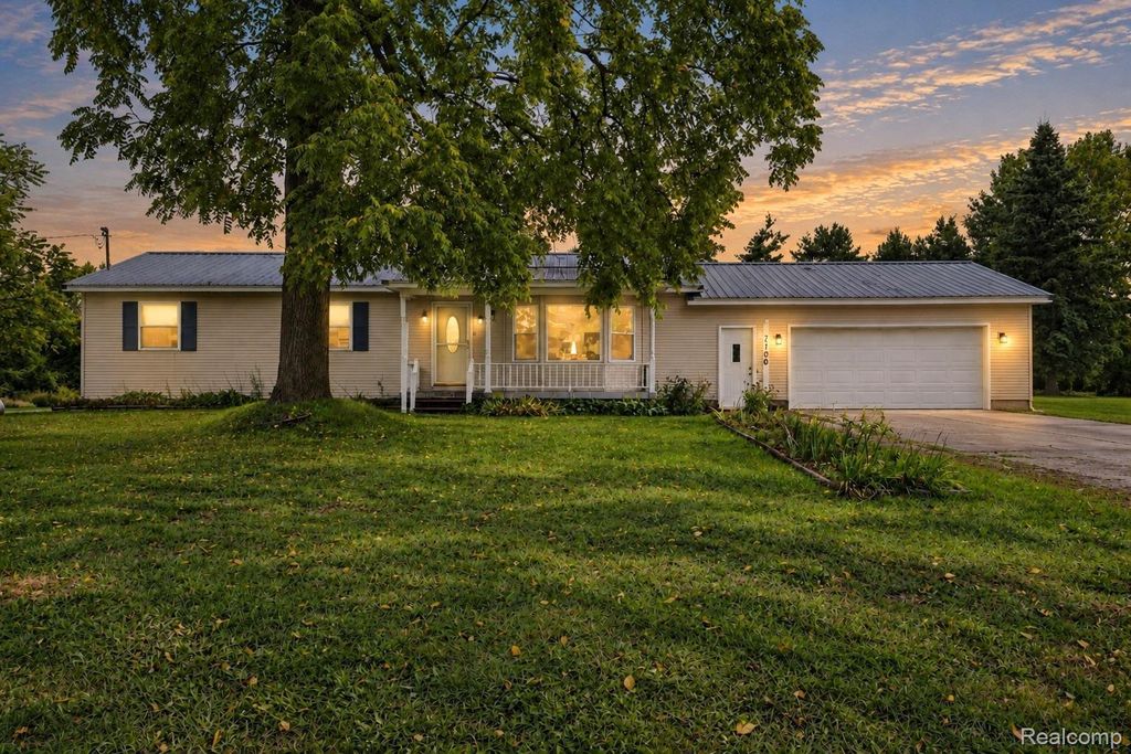 7106 Lake Road, Montrose