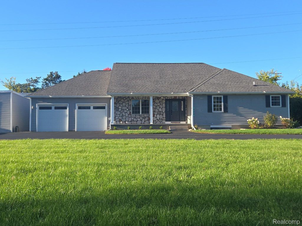 4226 Dye Road N, Swartz Creek