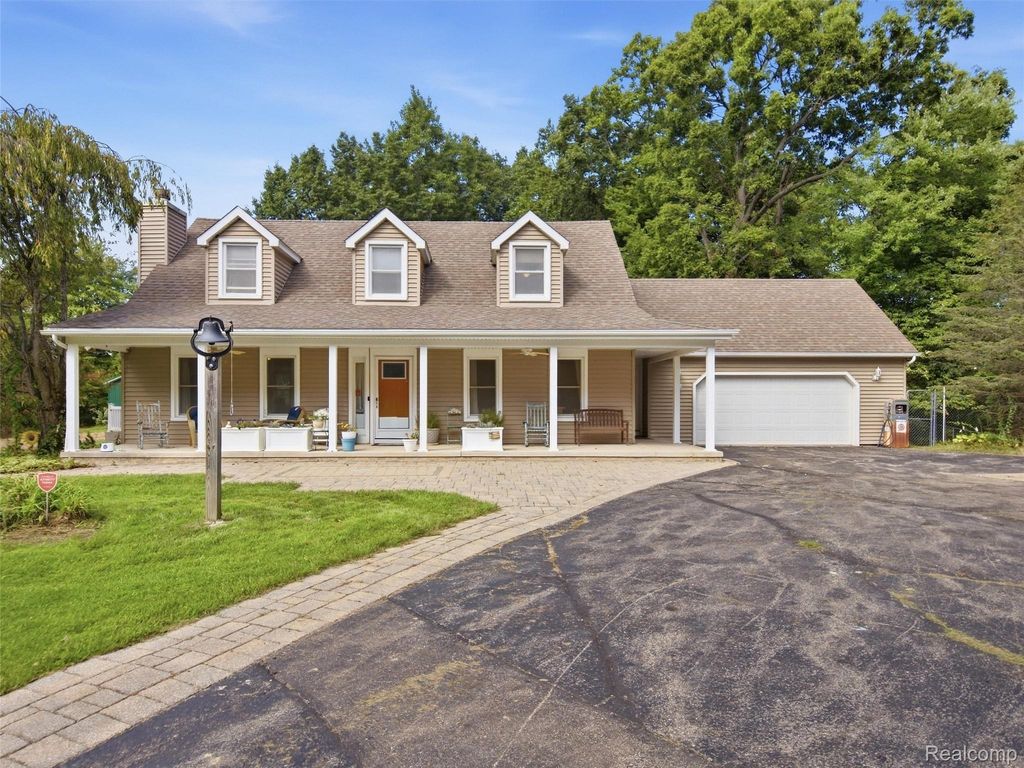 6501 Manchester Drive, White Lake