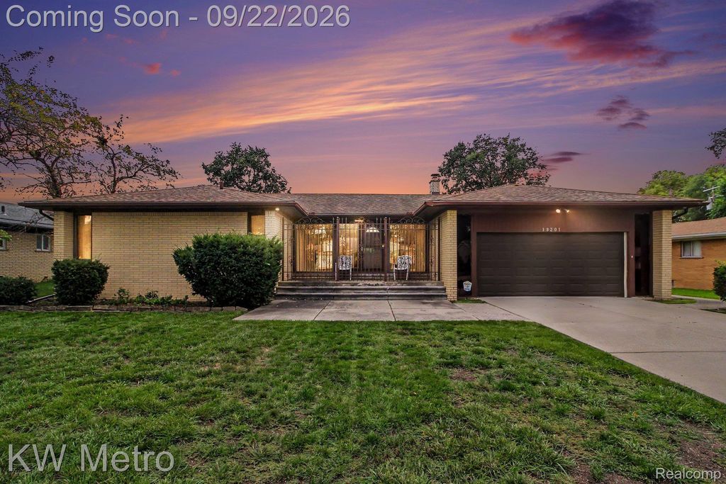 18201 Nadol Drive, Southfield