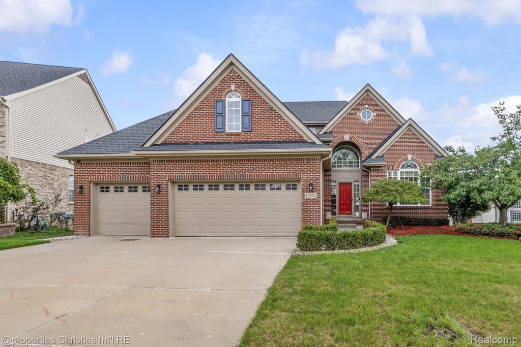 16928 Boulder Drive, Northville