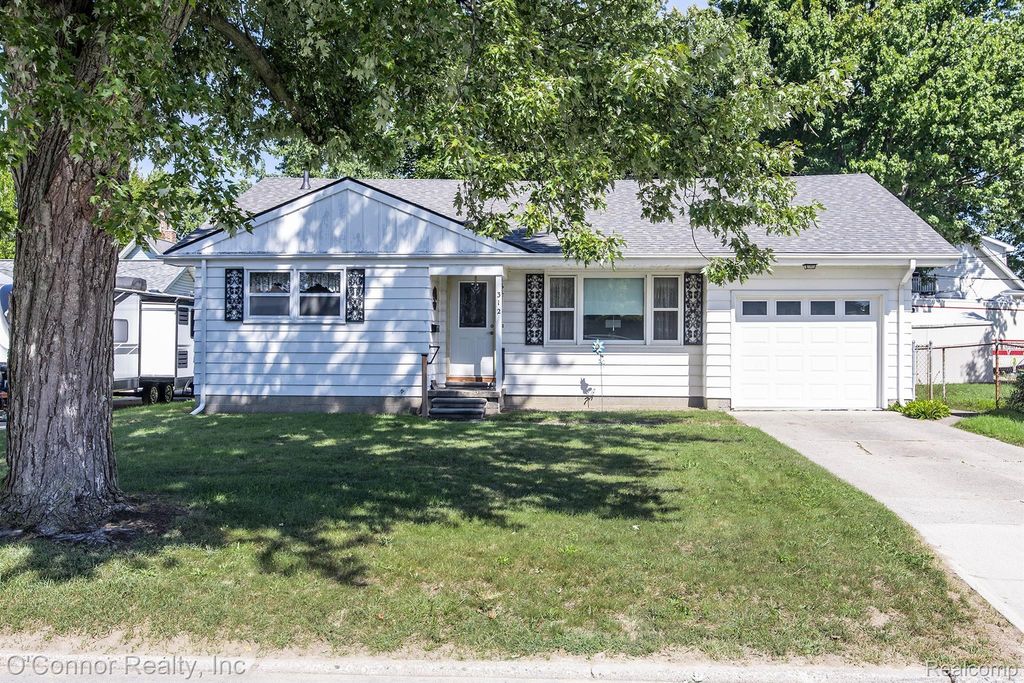 312 Witherell Street, St Clair