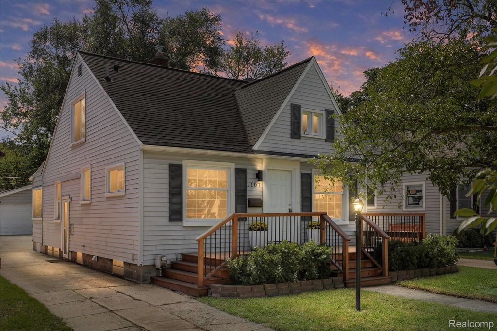 1107 Alberta Street, Ferndale