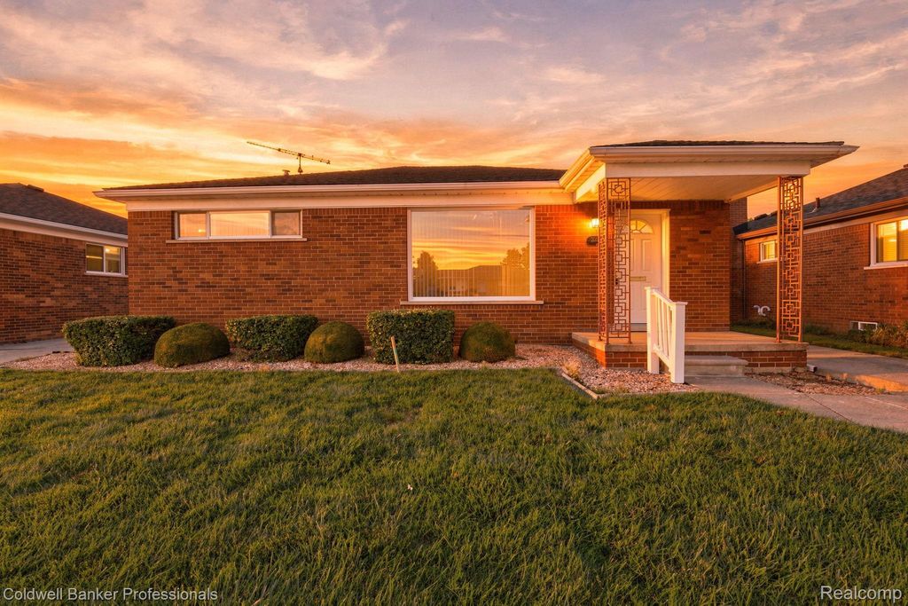 23131 Playview Street, St. Clair Shores