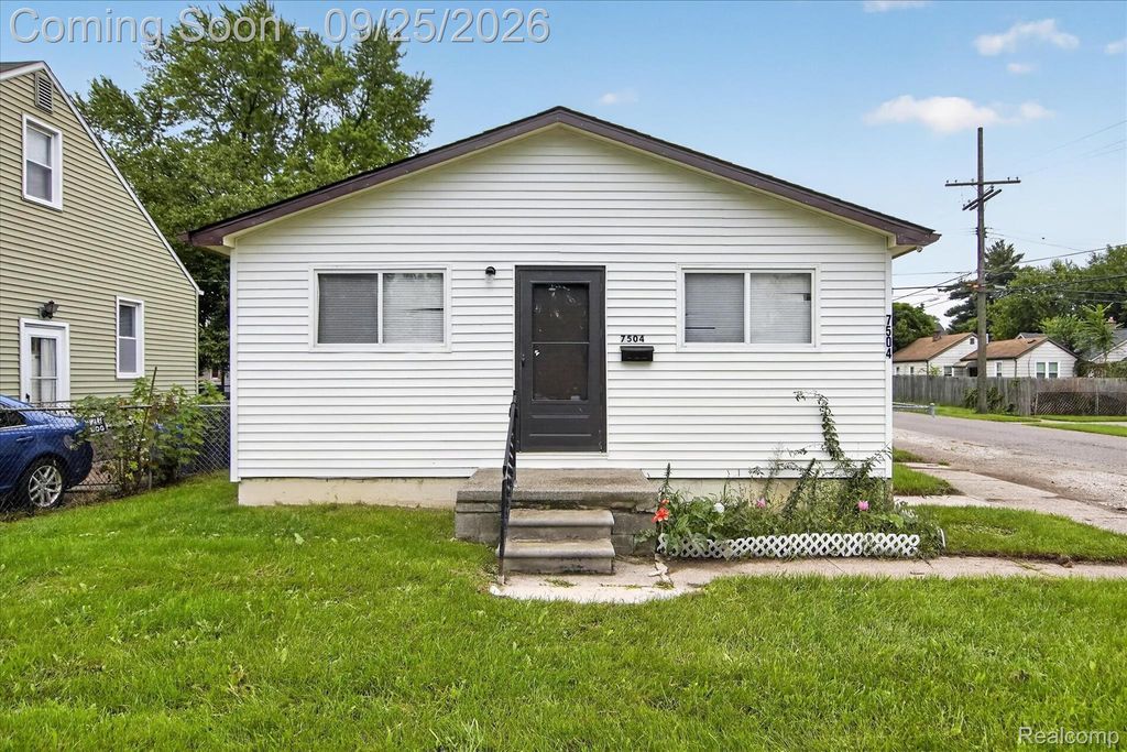 7504 Lozier Avenue, Warren