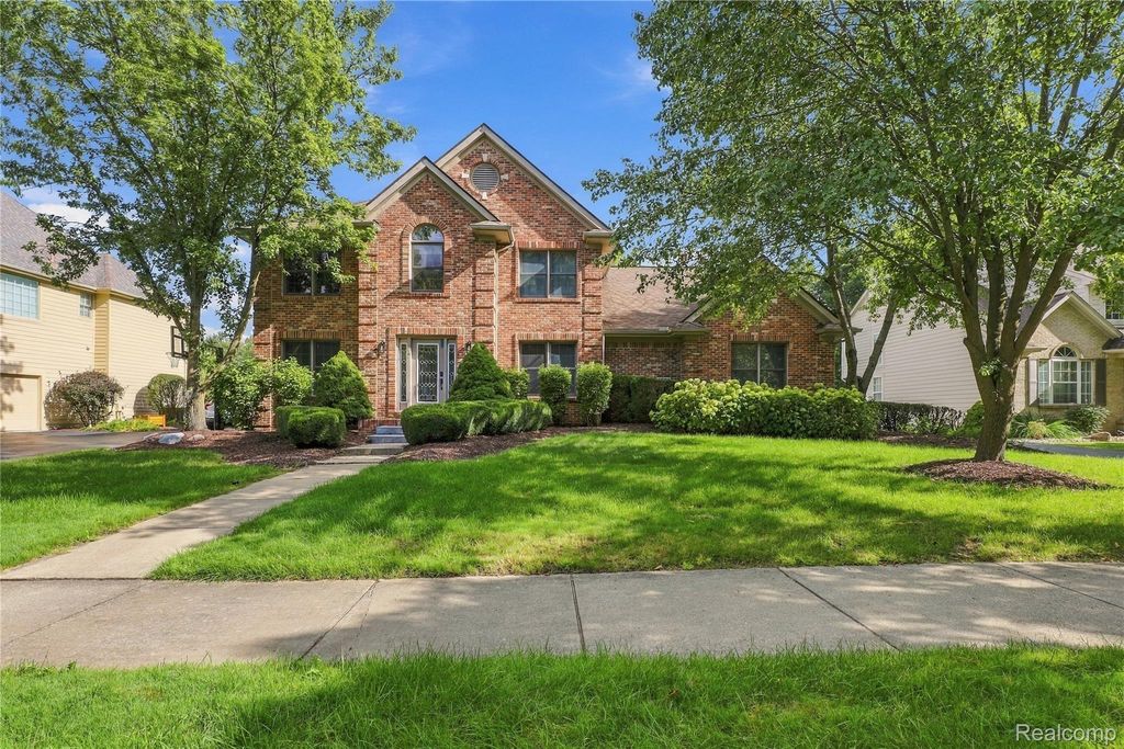 5681 Woodfield Parkway, Grand Blanc
