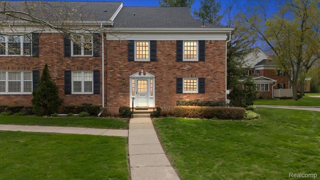 1000 Trailwood Path, Bloomfield Hills