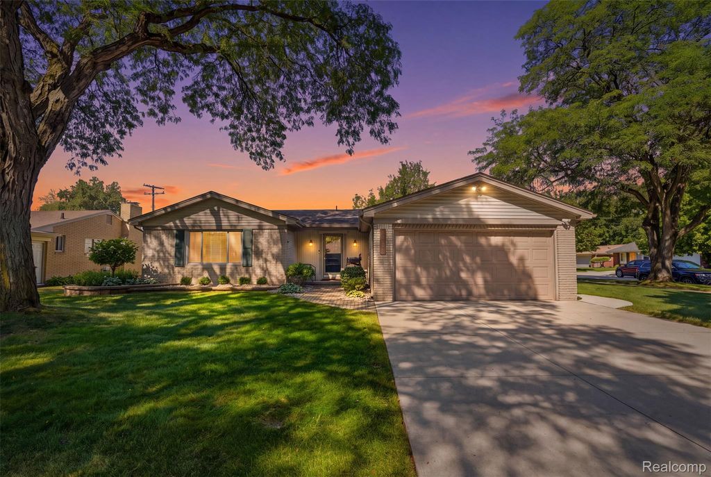 14129 Mayfield Street, Livonia
