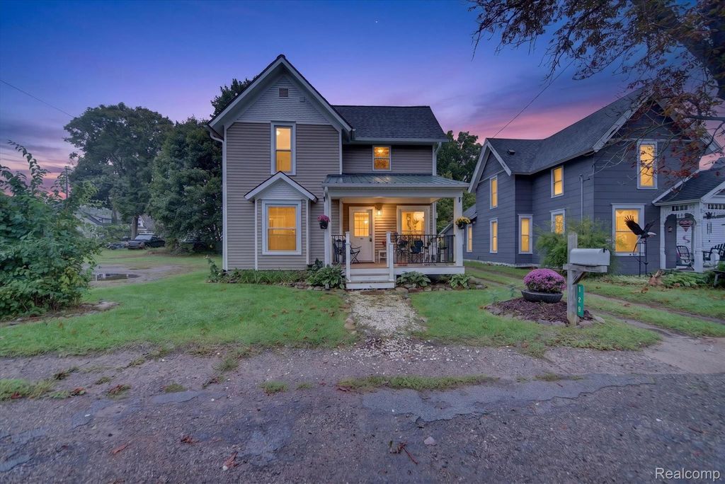 129 E Main Street, Rives Junction