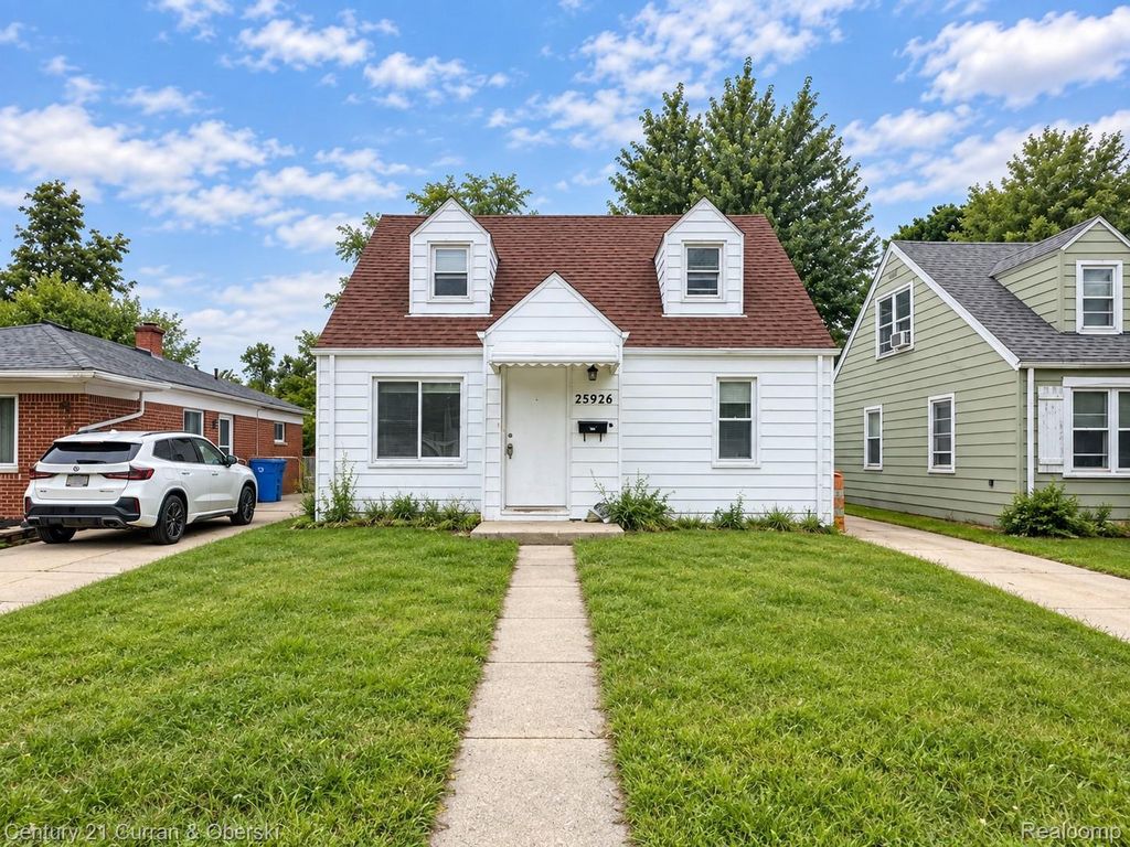 25926 Powers Ave, Dearborn Heights