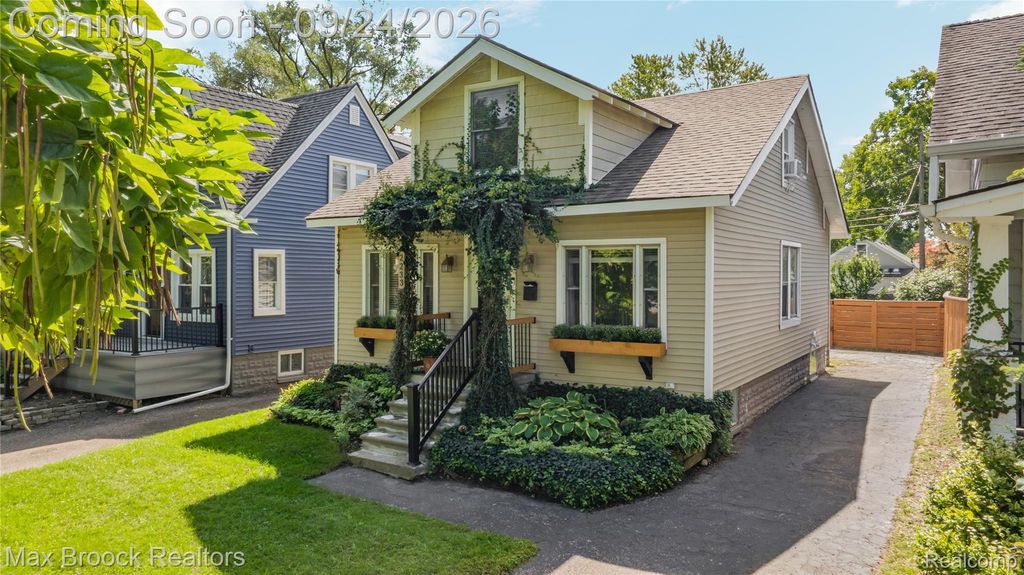 2233 Edgewood Boulevard, Berkley