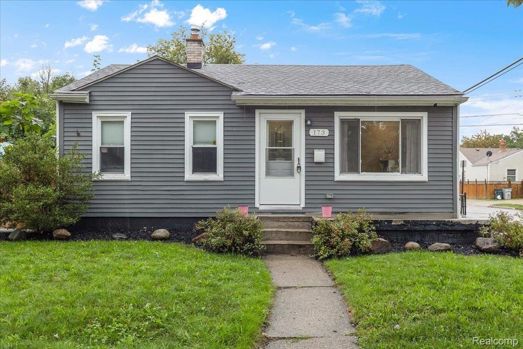 173 W Evelyn Avenue, Hazel Park