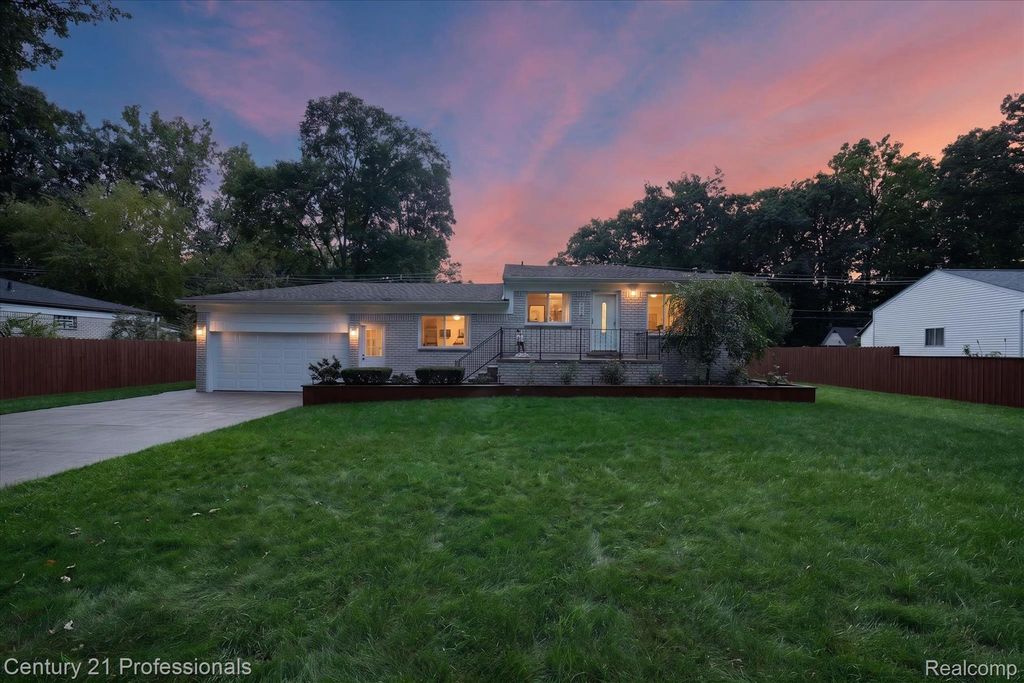 2494 Frankson Avenue, Rochester Hills