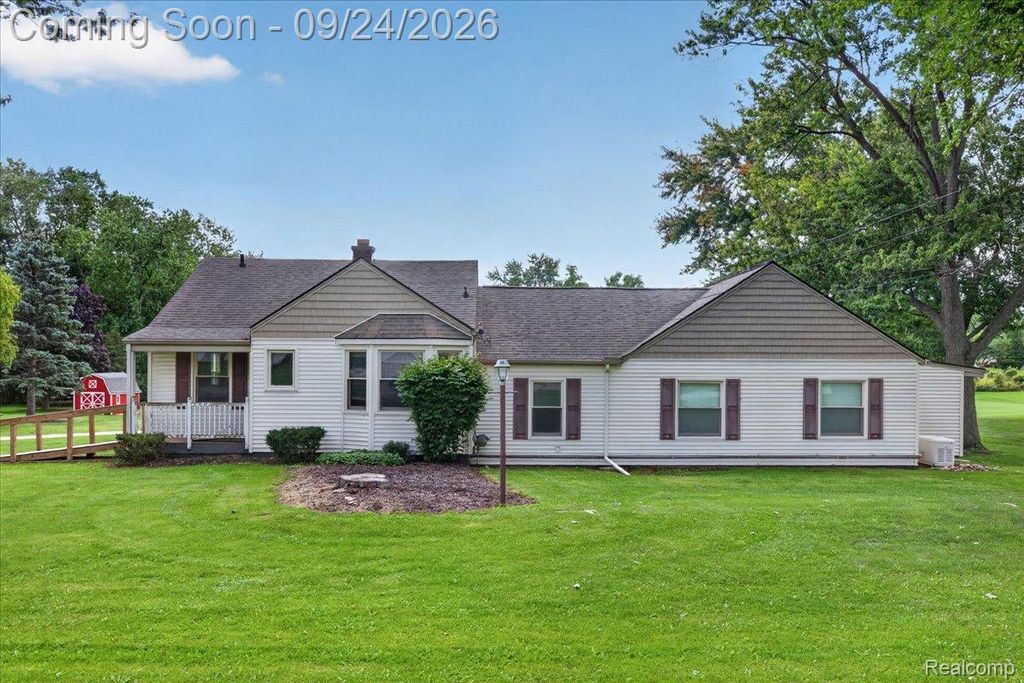 401 Lehigh Road, Rochester Hills