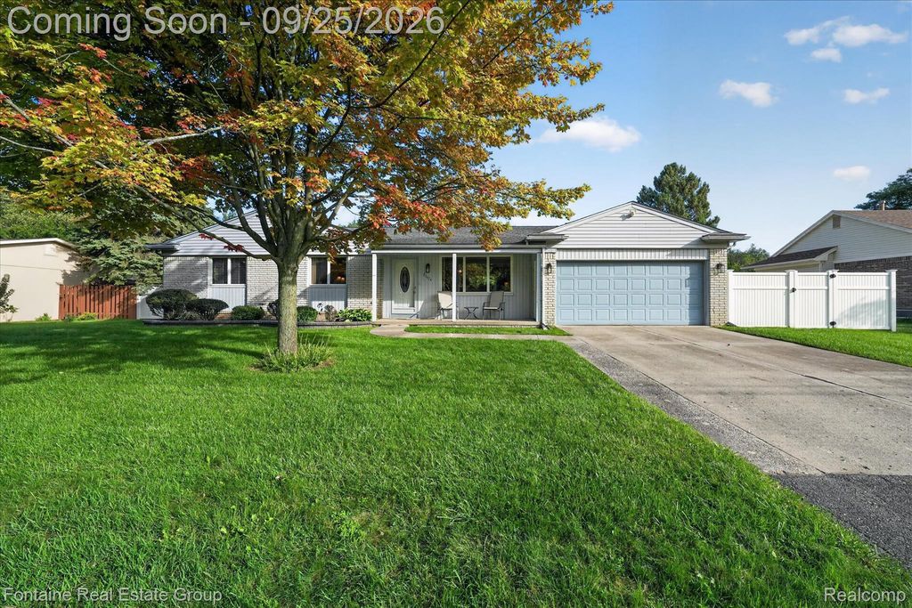 33474 Orangelawn Street, Livonia