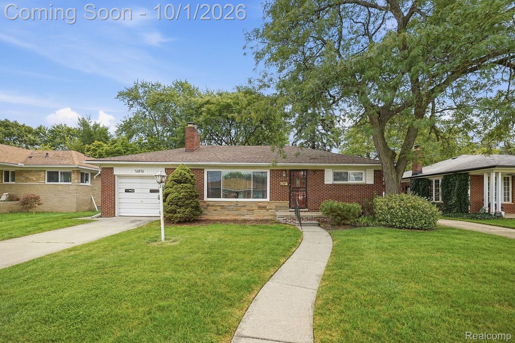16816 Collinson Avenue, Eastpointe