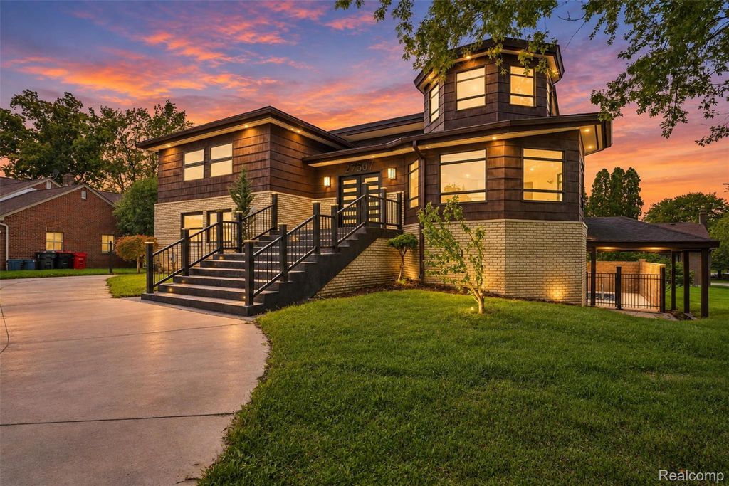 27507 Bell Road, Southfield