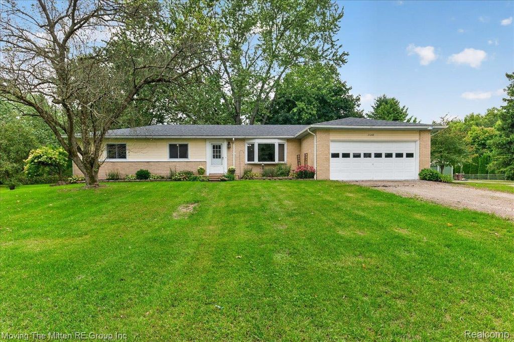 21210 Sherwood Road, Belleville