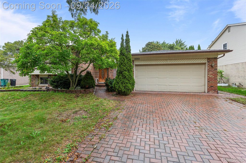 5055 Tyler Drive, Troy