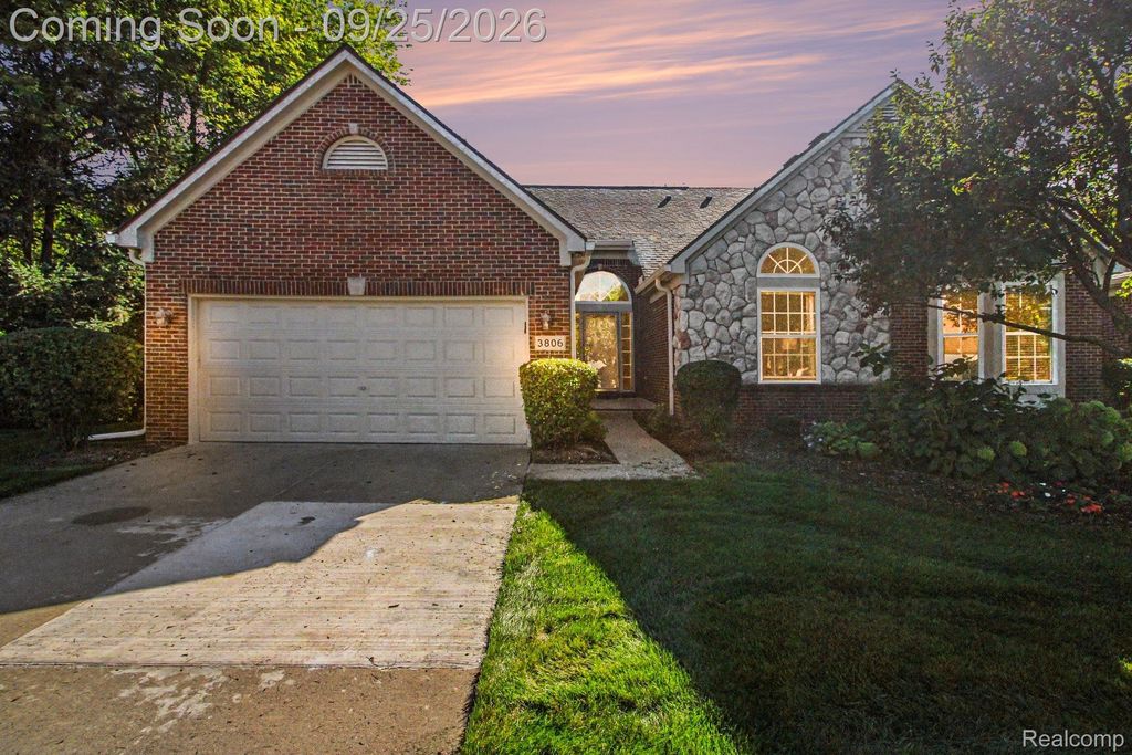 3806 Arbor Drive, Auburn Hills