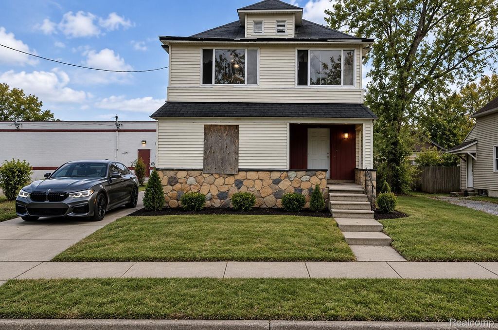 473 S Paddock Street, Pontiac