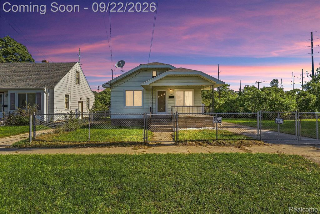 4609 Pengelly Road, Flint