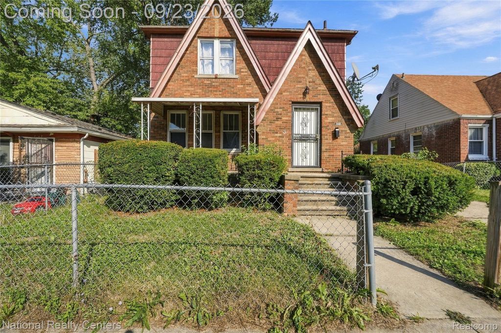 8160 Robson Street, Detroit