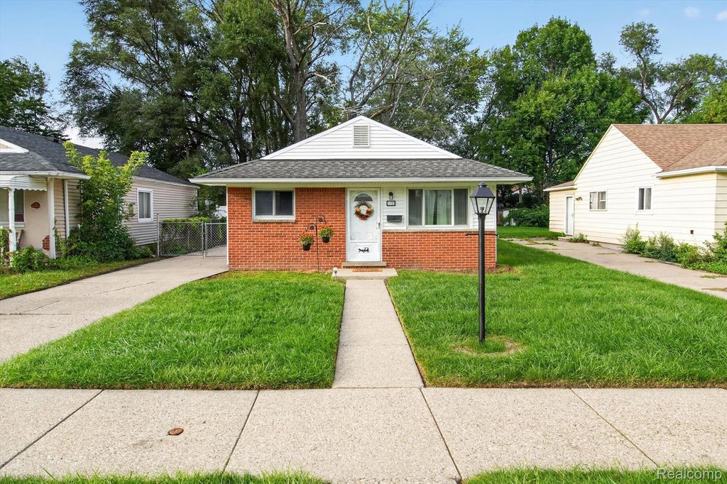 2199 Pearl Avenue, Warren
