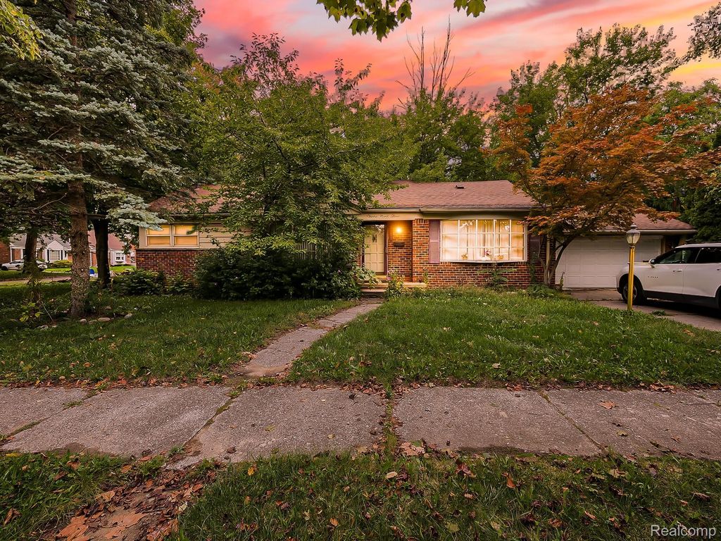 794 Patterson Court, Inkster