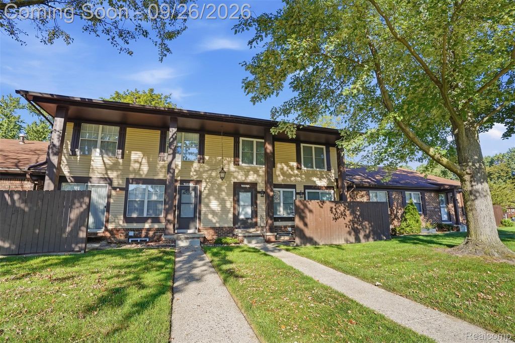 35275 Bristlecone Drive, Clinton Twp