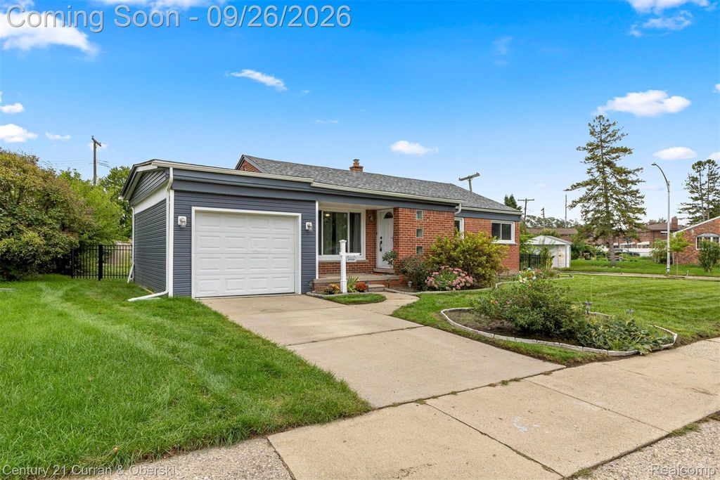 29530 Robert Drive, Livonia