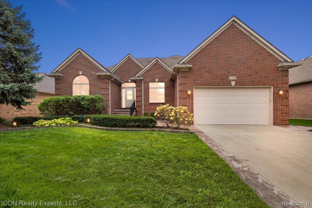 17542 Goldeneye Drive, Clinton Twp