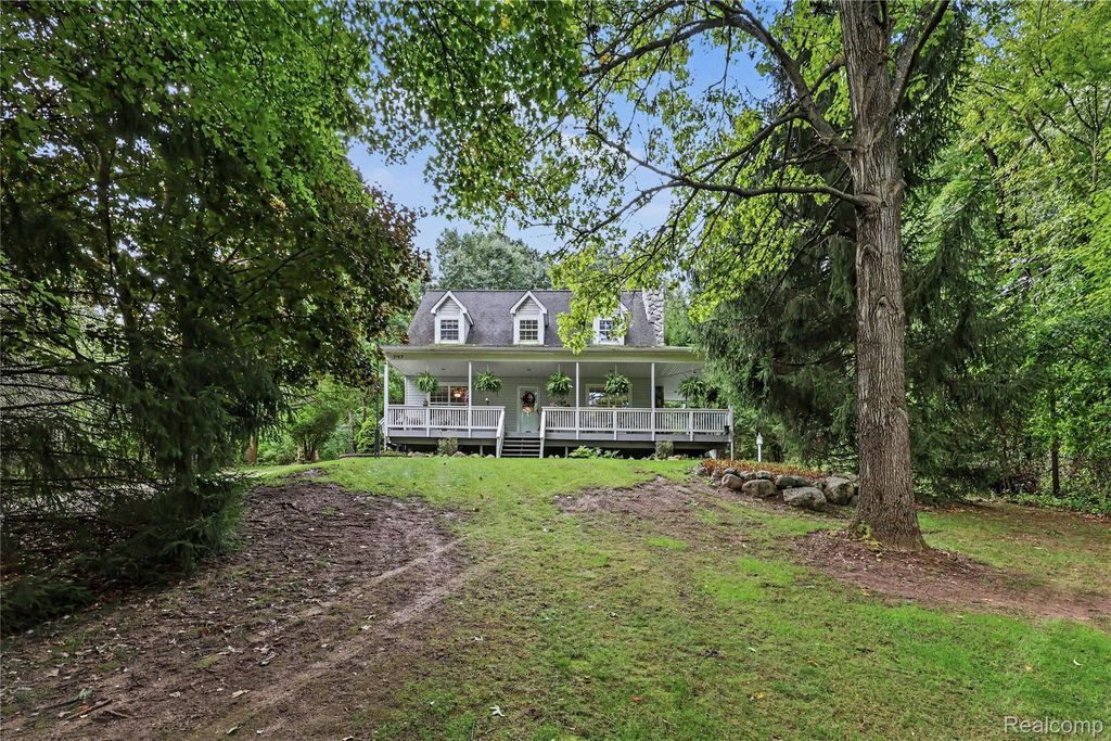 5169 Whipple Lake Road, Clarkston