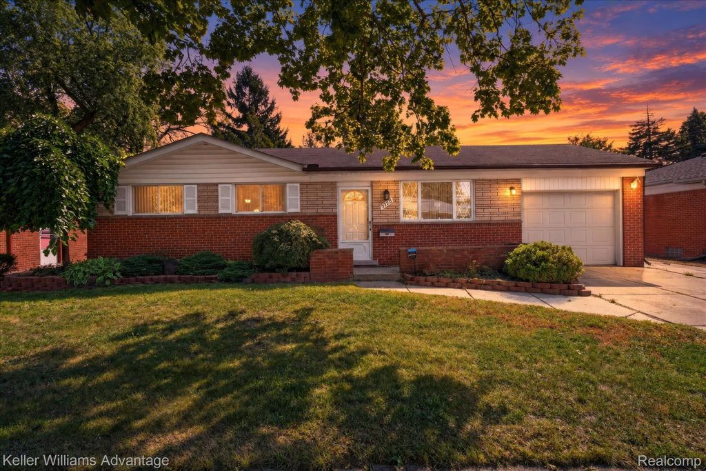 31428 Hartwick Drive, Warren