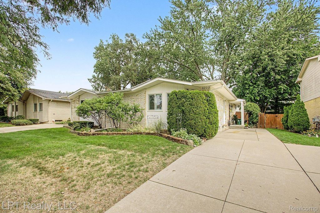 3222 Woodland Avenue, Royal Oak