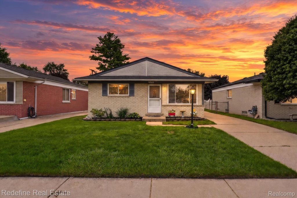 33705 Fernwood Street, Westland