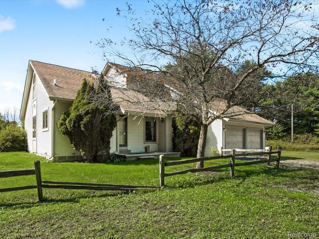 6988 Galbraith Line Road, Lexington