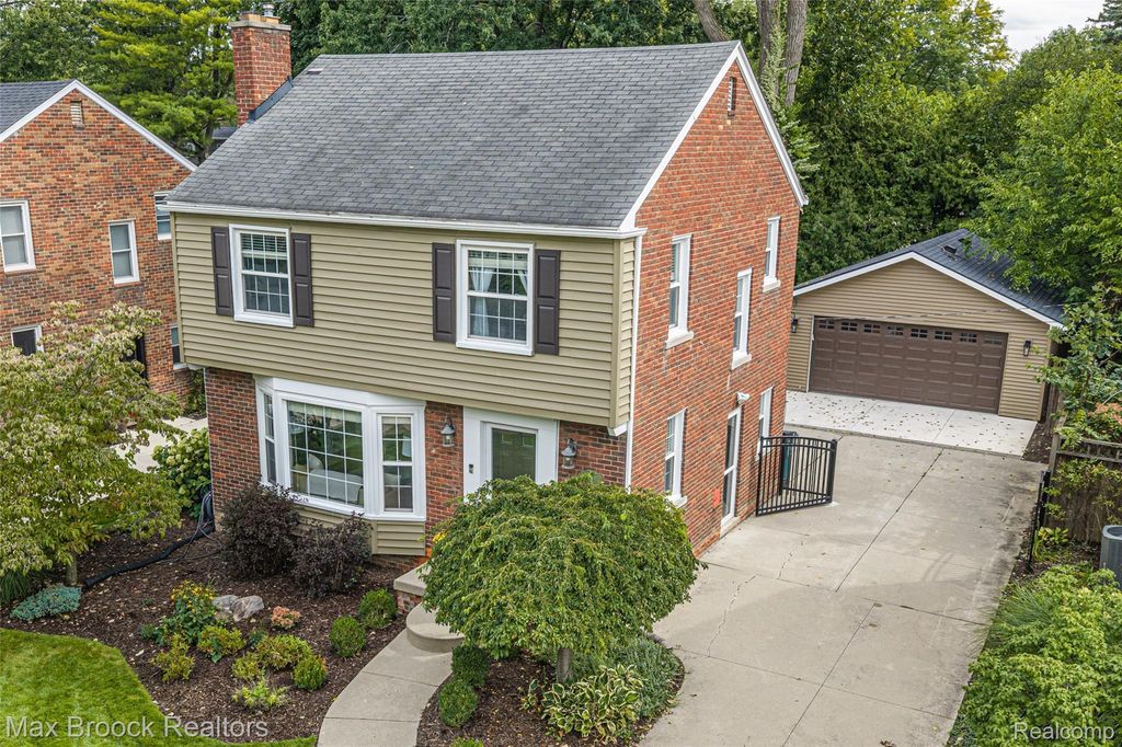 1516 Edgewood Drive, Royal Oak