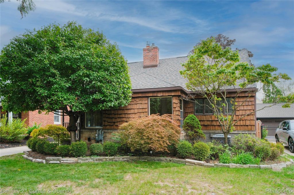 12733 Kingston Avenue, Huntington Woods