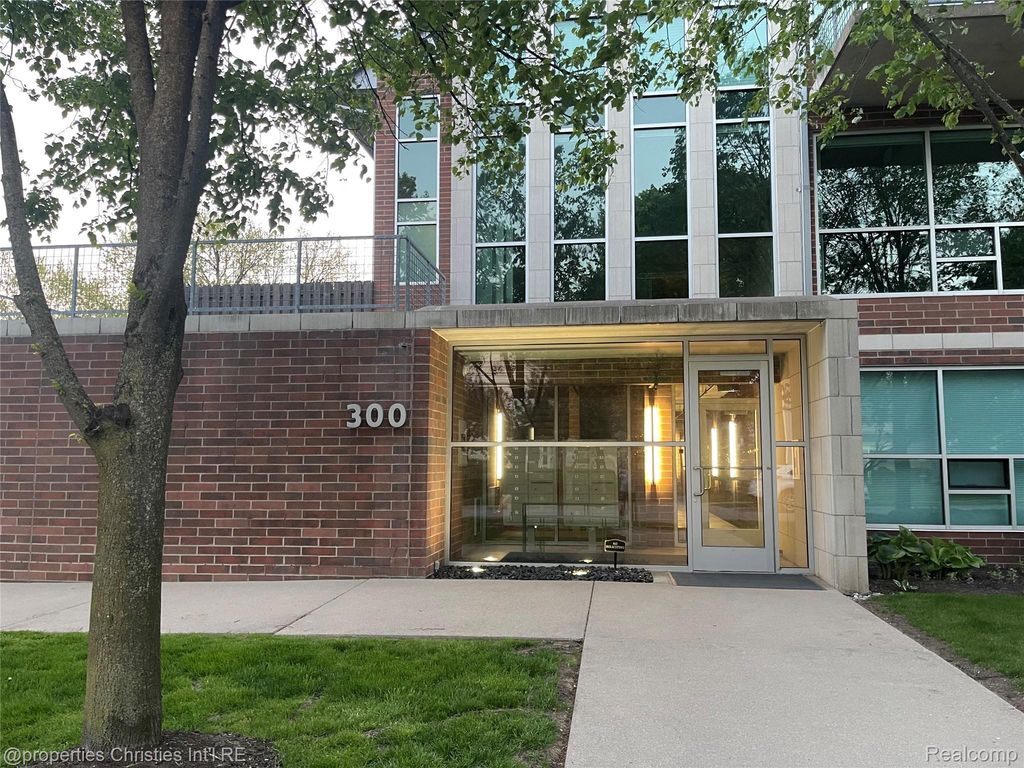 300 Hamilton Street 305, Plymouth