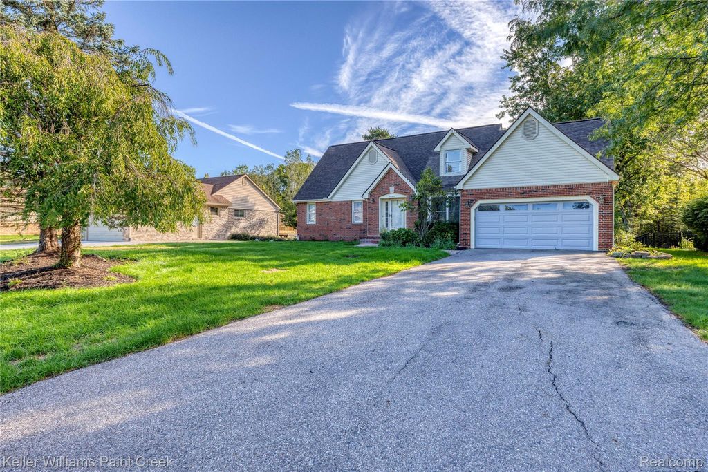 20838 Gill Road, Farmington Hills