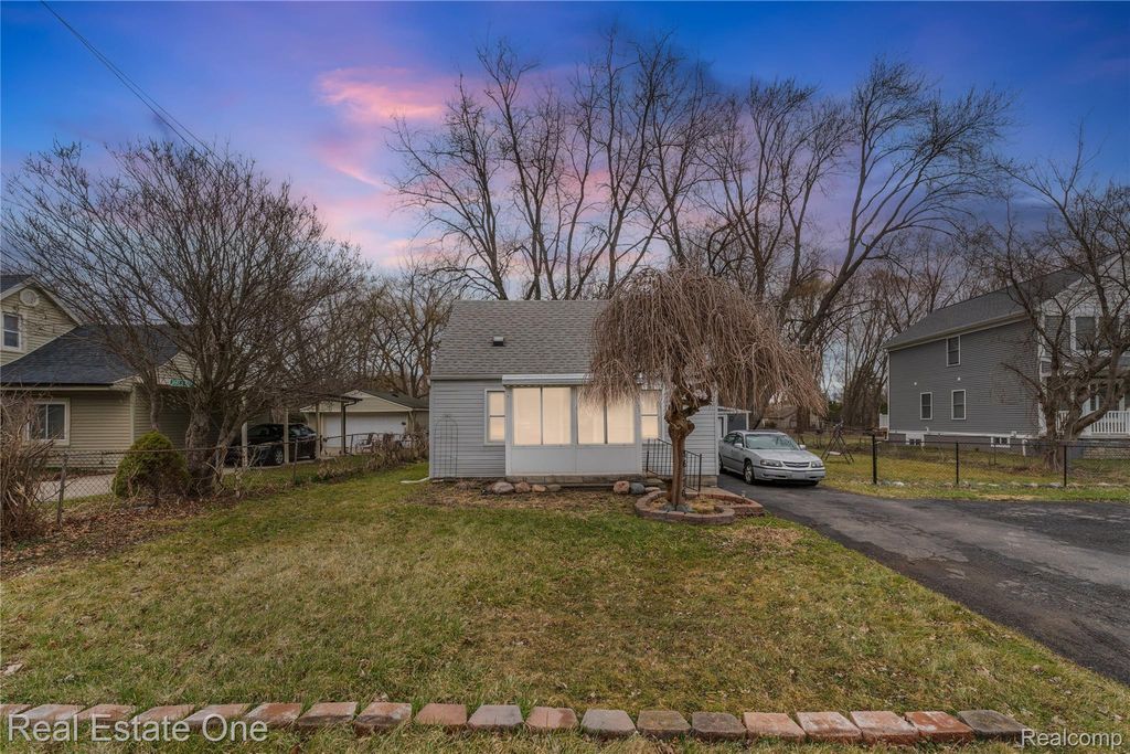26170 Wick Road, Taylor