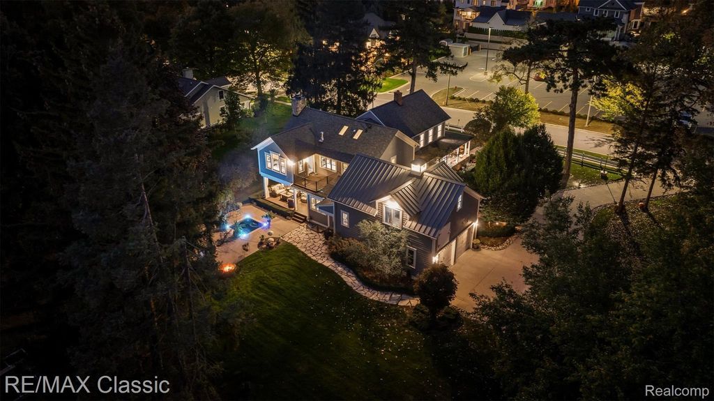 473 W Cady Street, Northville