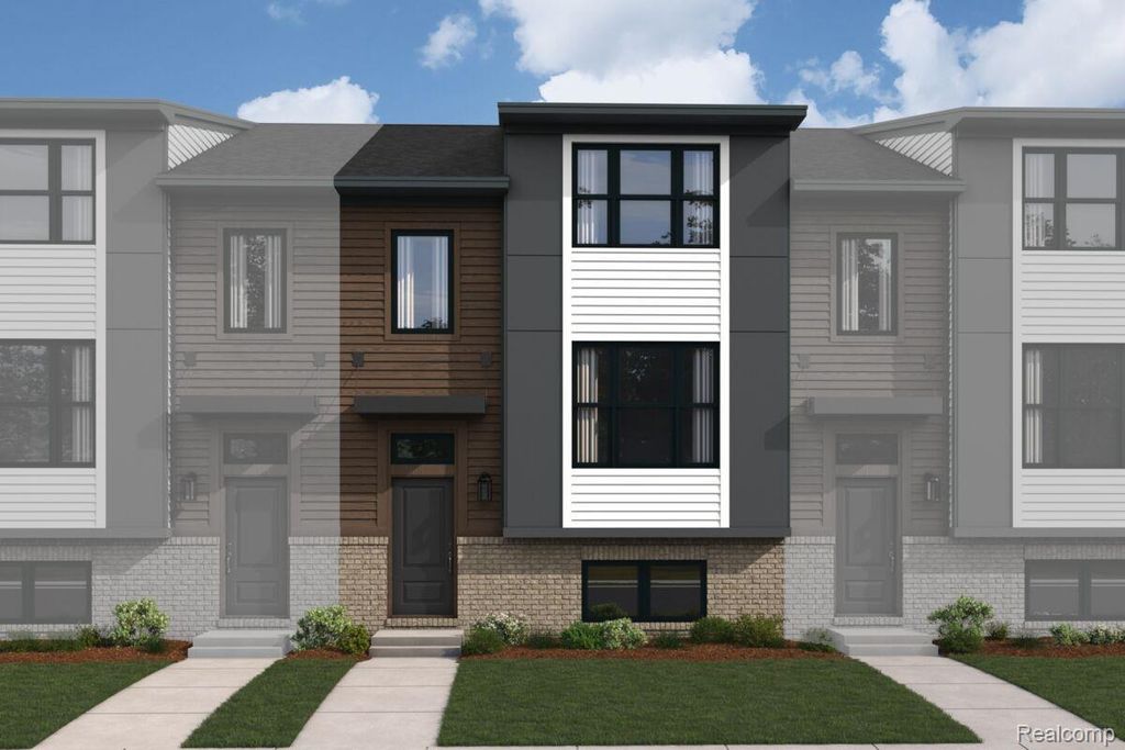 1036 Pine Tree Lane, Troy