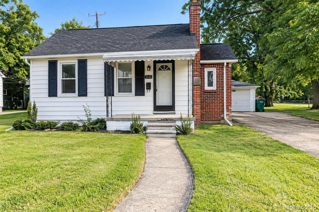 14916 Crescentwood Avenue, Eastpointe